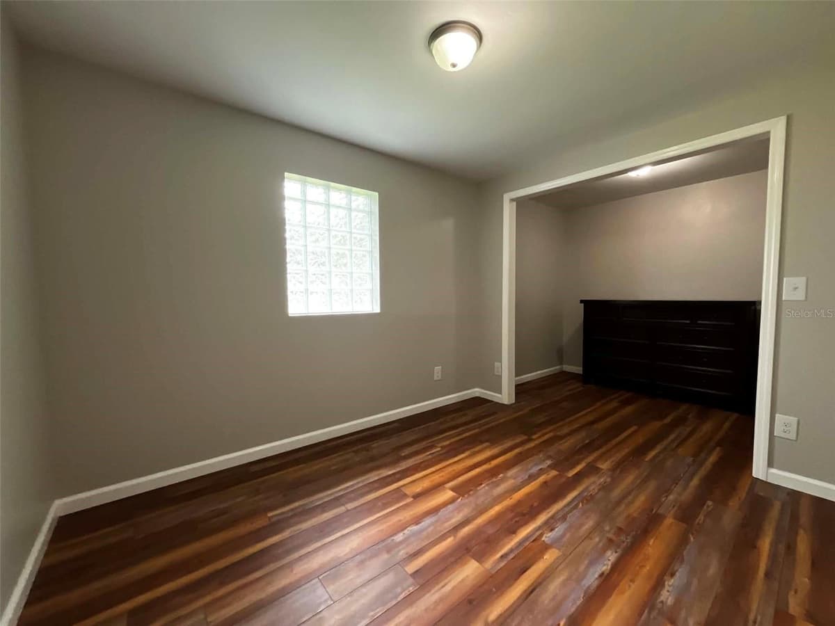 414 PROSPECT STREET — photo 14 of 28