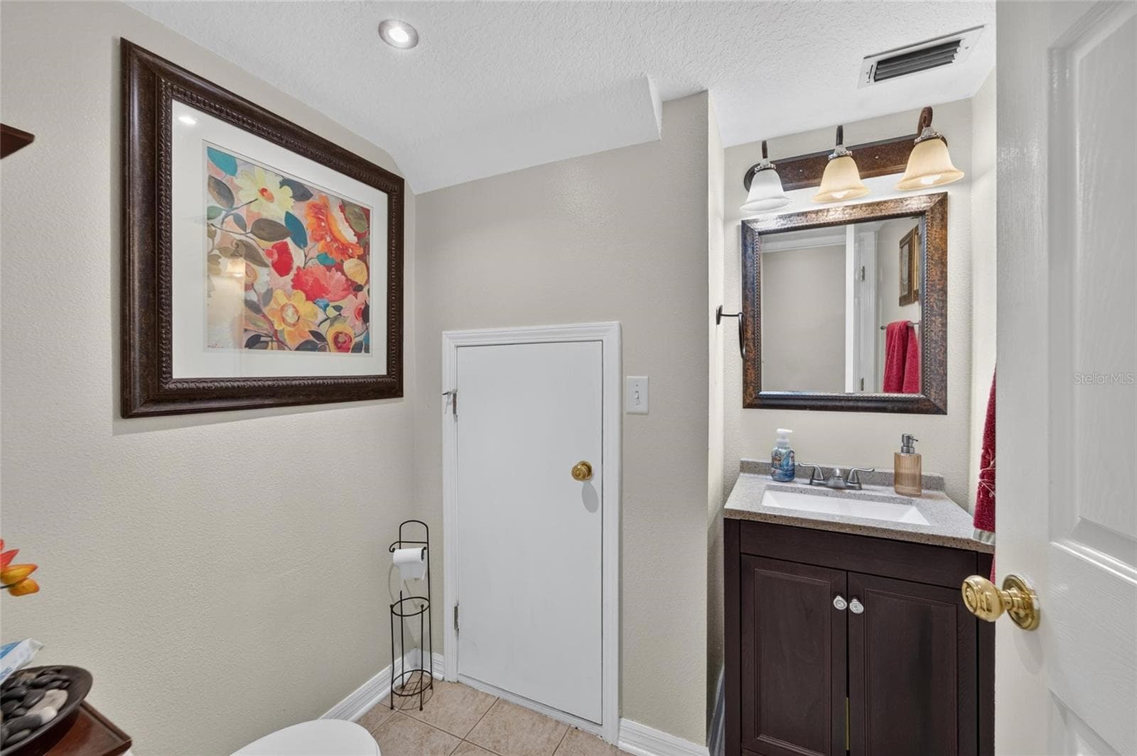 10818 BRICKSIDE COURT — photo 7 of 50