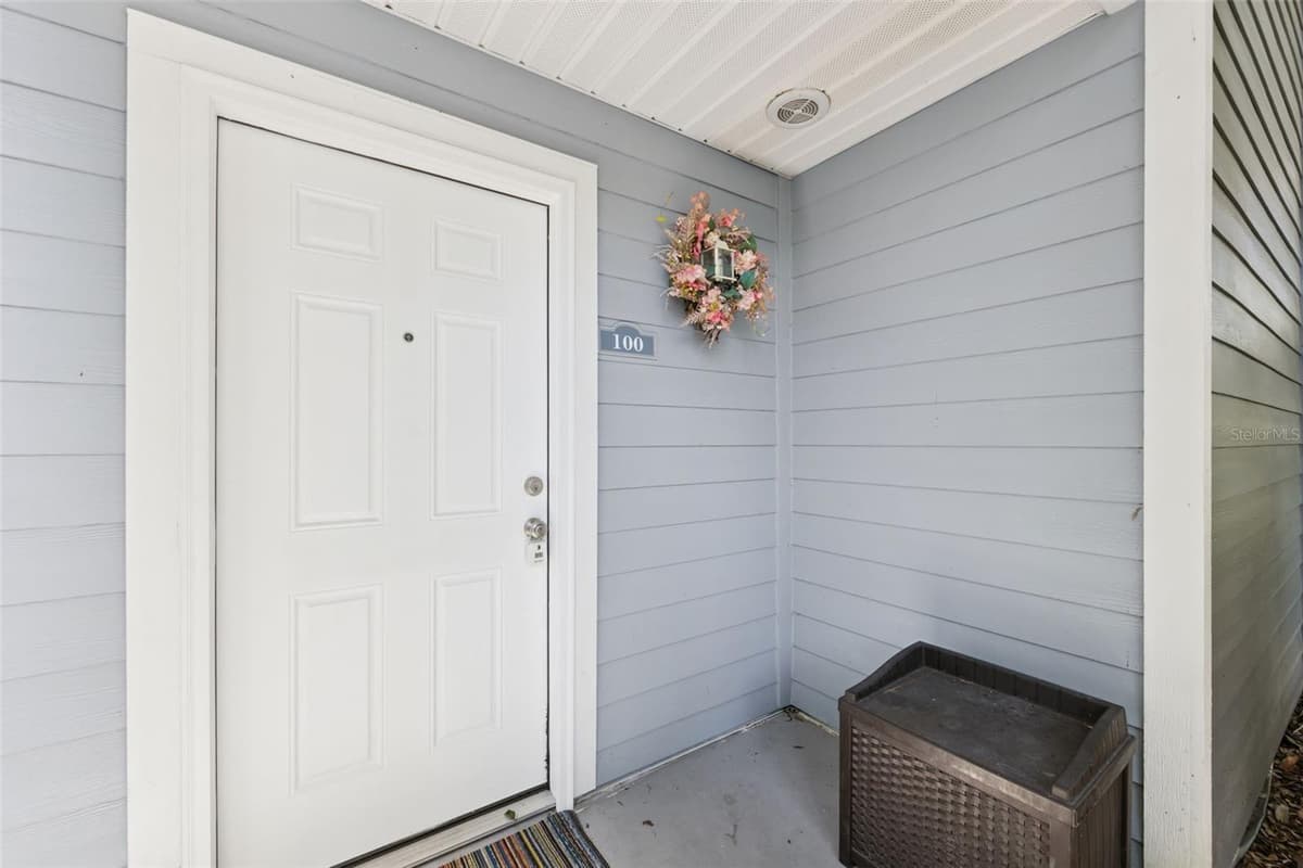 2532 GRASSY POINT DR — photo 4 of 33