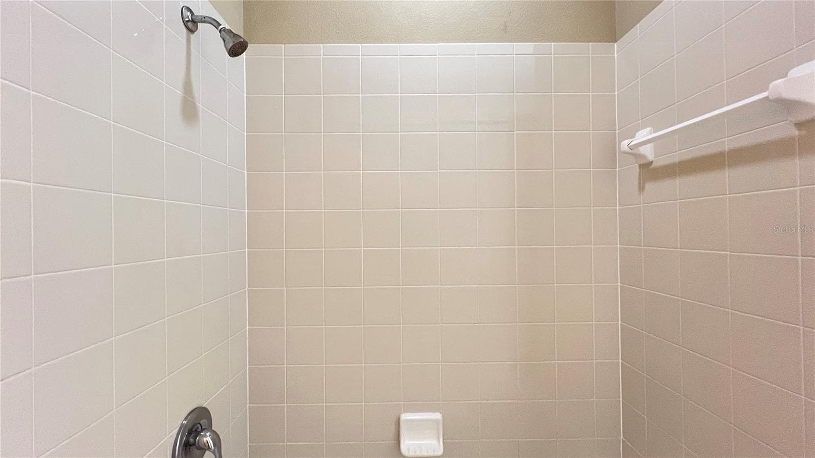 13324 LONGACRE DRIVE — photo 32 of 34