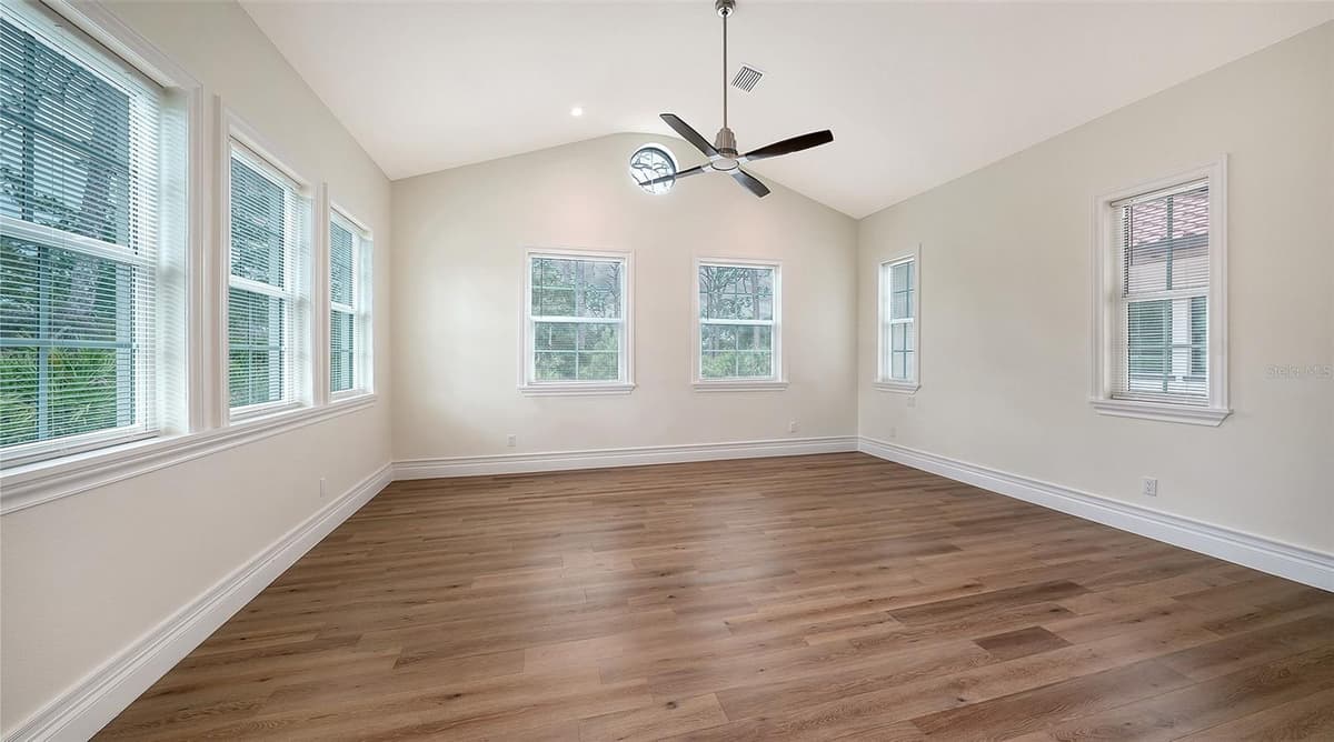 360 N POINT ROAD — photo 15 of 49