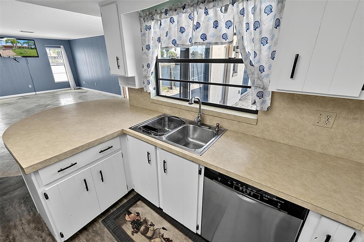 10 CROW COURT — photo 40 of 68