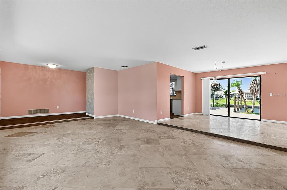 10 CROW COURT — photo 25 of 68
