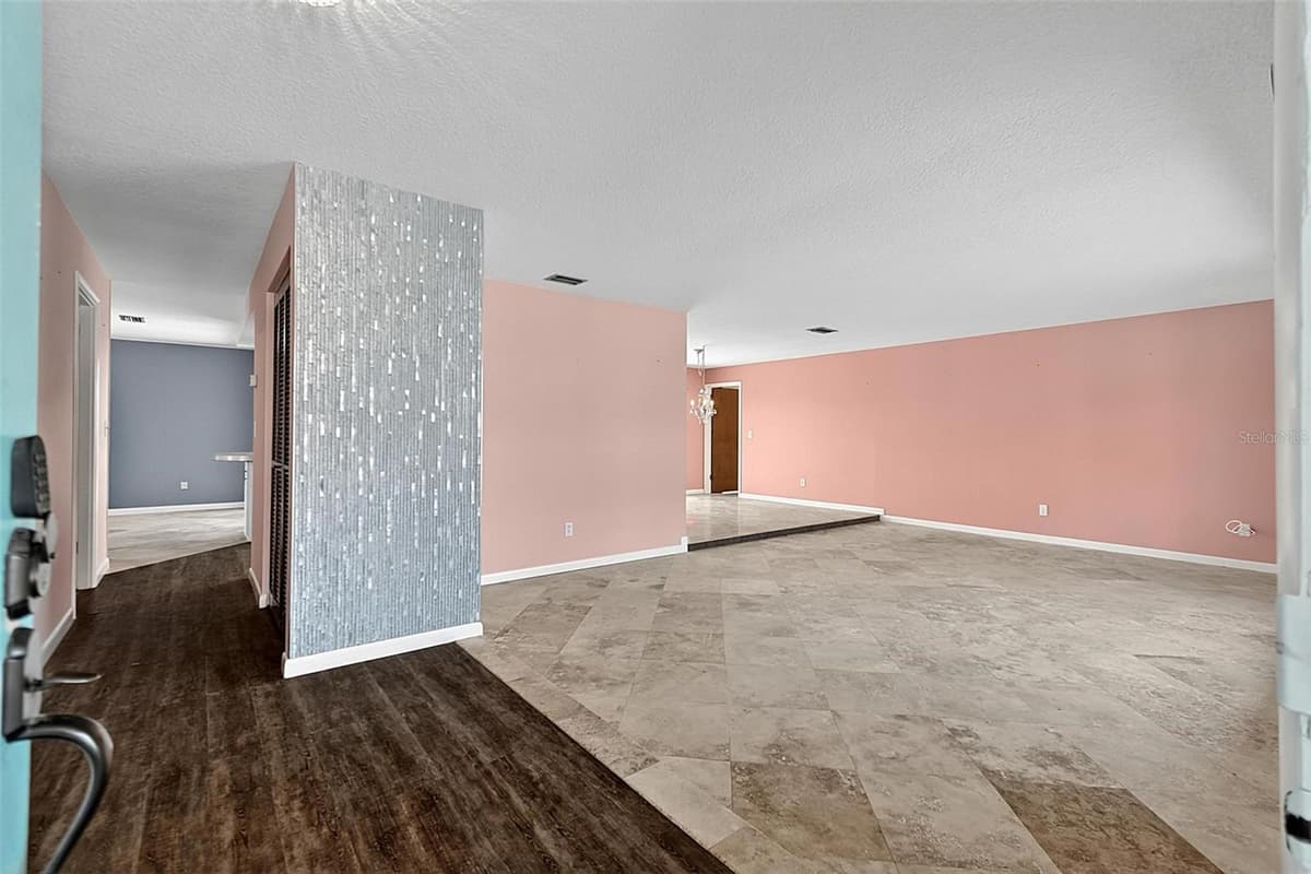 10 CROW COURT — photo 22 of 68
