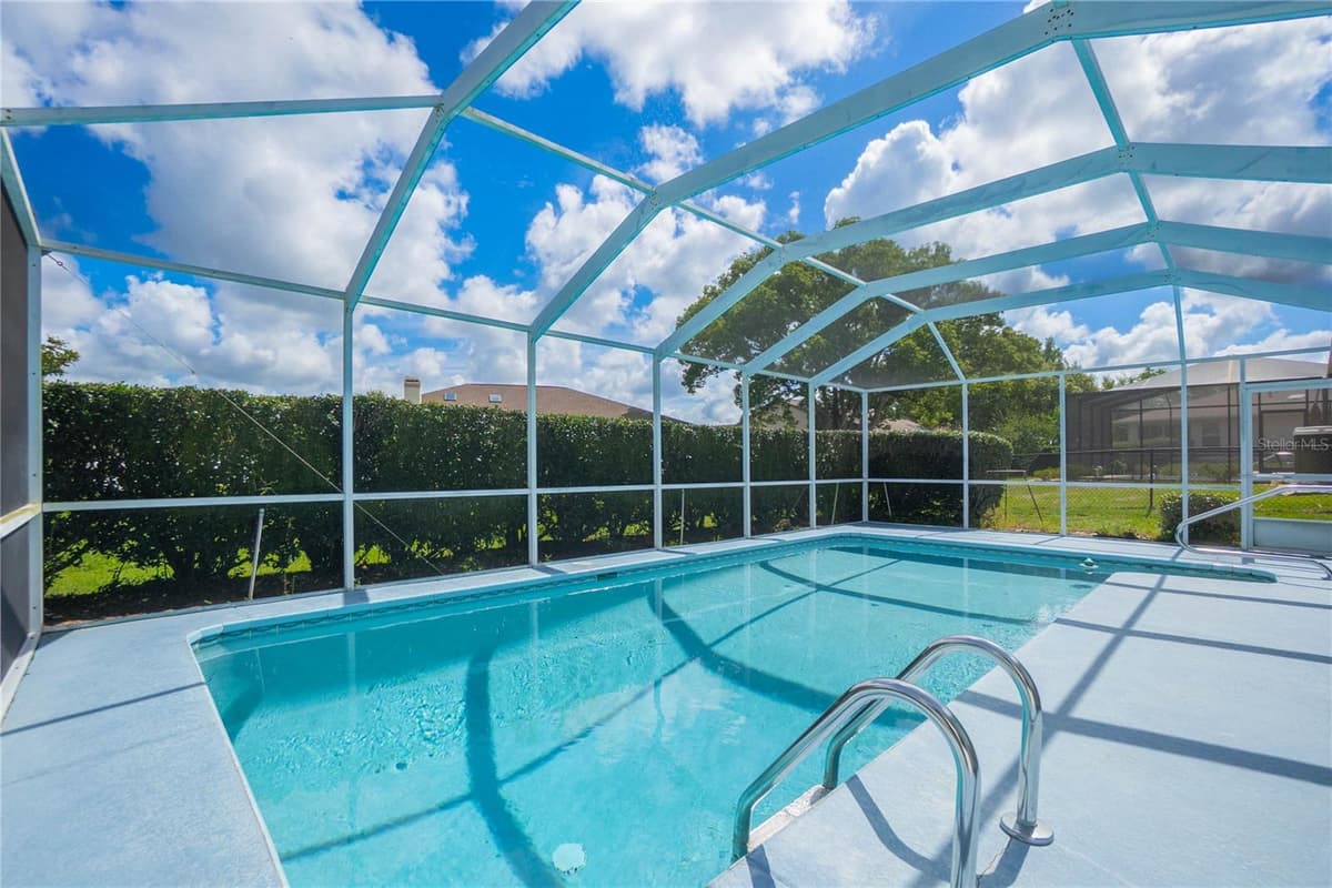 3943 FIELDWOOD COURT — photo 3 of 40