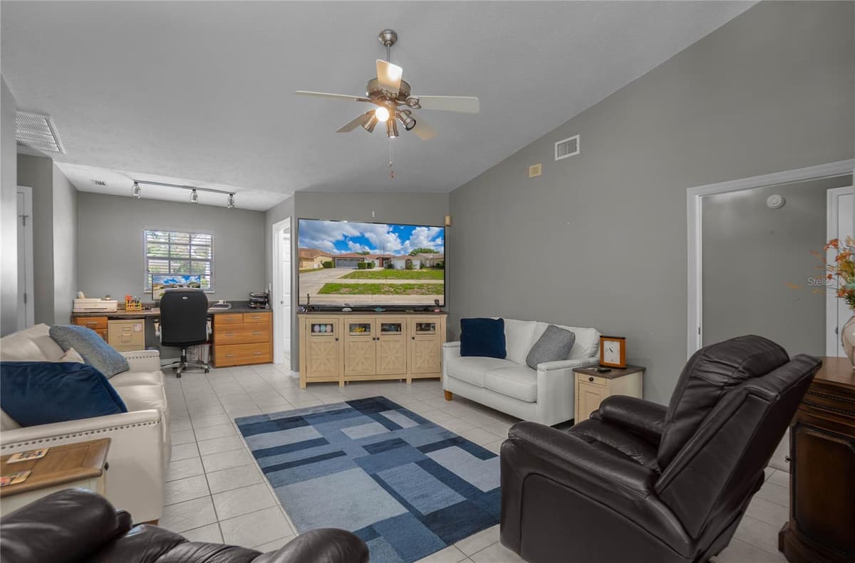 3943 FIELDWOOD COURT — photo 15 of 40