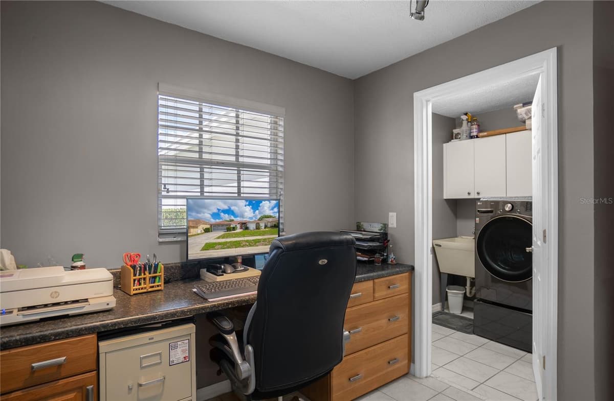 3943 FIELDWOOD COURT — photo 18 of 40