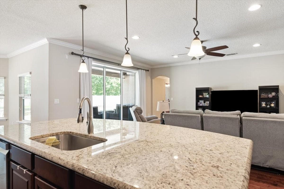 57 HUFFNER HILL CIRCLE — photo 14 of 64