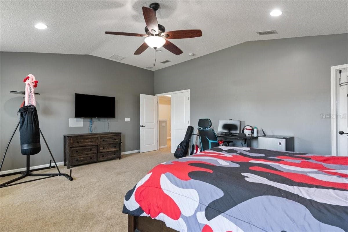 57 HUFFNER HILL CIRCLE — photo 25 of 64