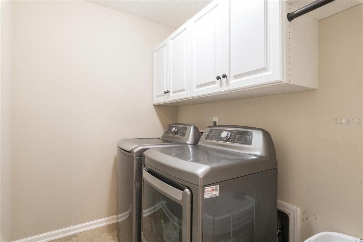 57 HUFFNER HILL CIRCLE — photo 40 of 64