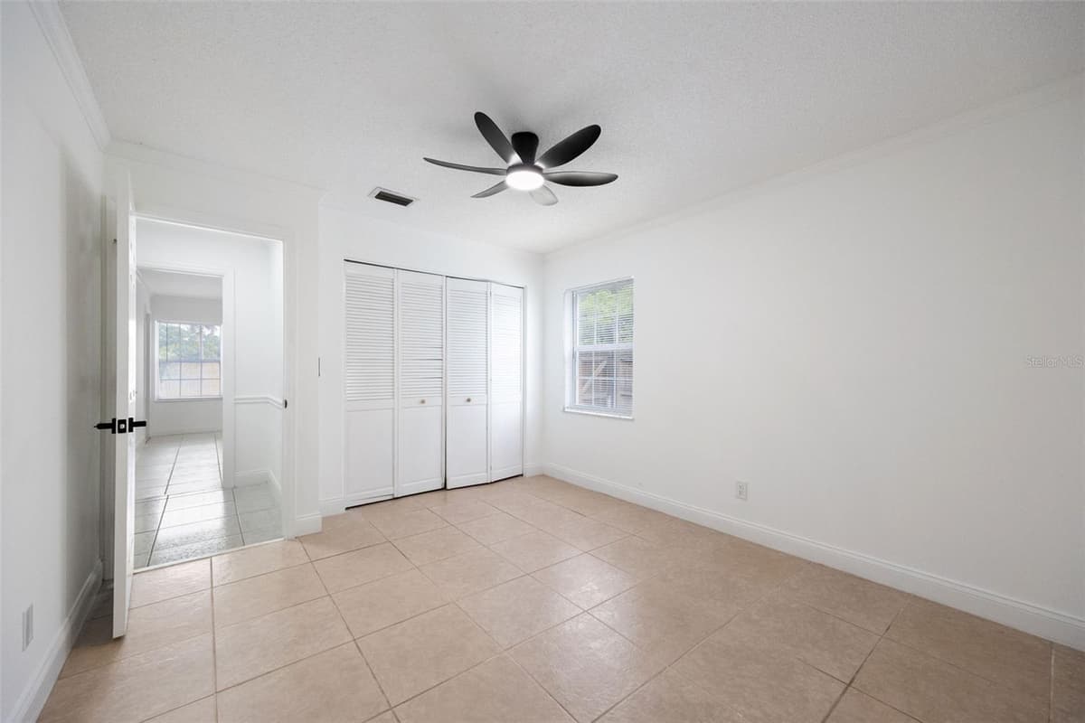 1010 CLEARMONT STREET — photo 19 of 25