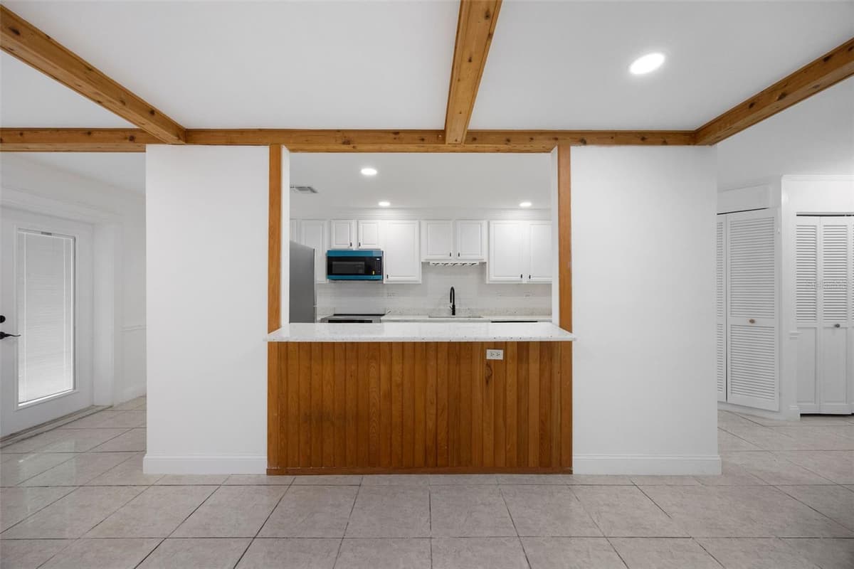 1010 CLEARMONT STREET — photo 15 of 25