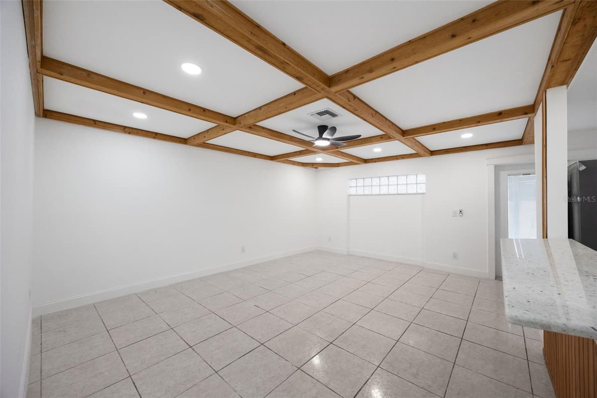 1010 CLEARMONT STREET — photo 5 of 25