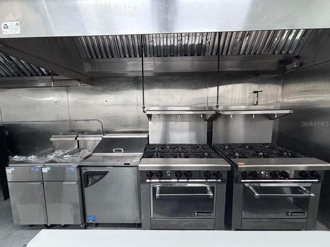 240 BEACH STREET — photo 16 of 26