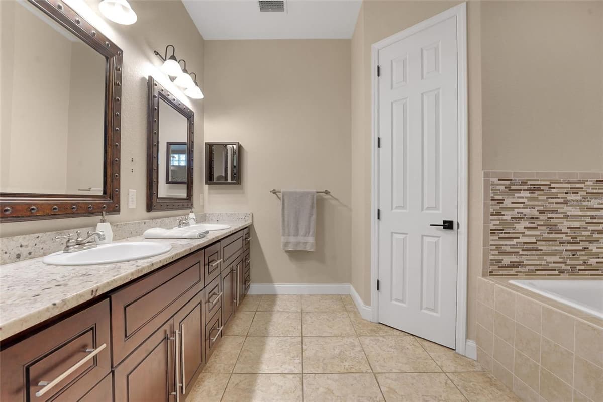 5911 OLD BERKLEY ROAD — photo 47 of 89