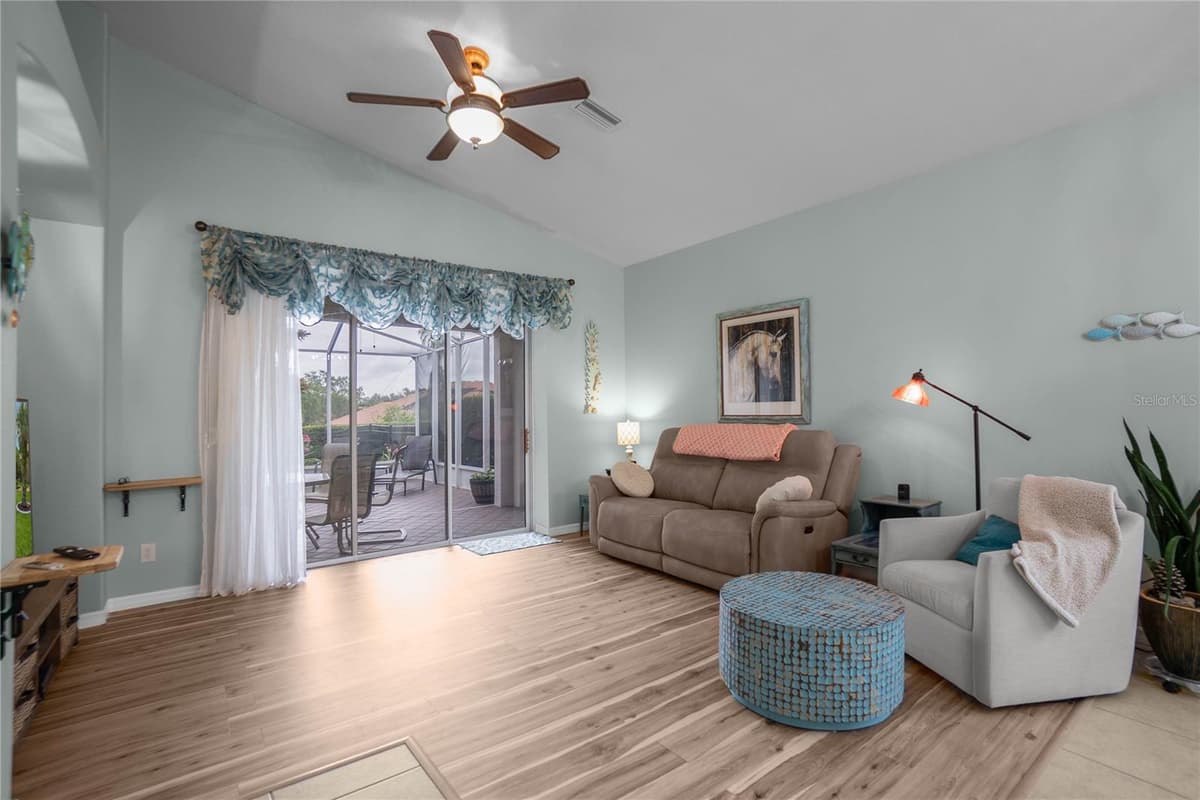 1148 DIAMOND SHORE LOOP — photo 13 of 76