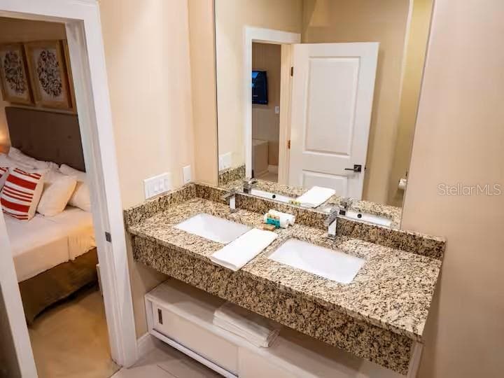 7671 RECIFE DRIVE — photo 18 of 29