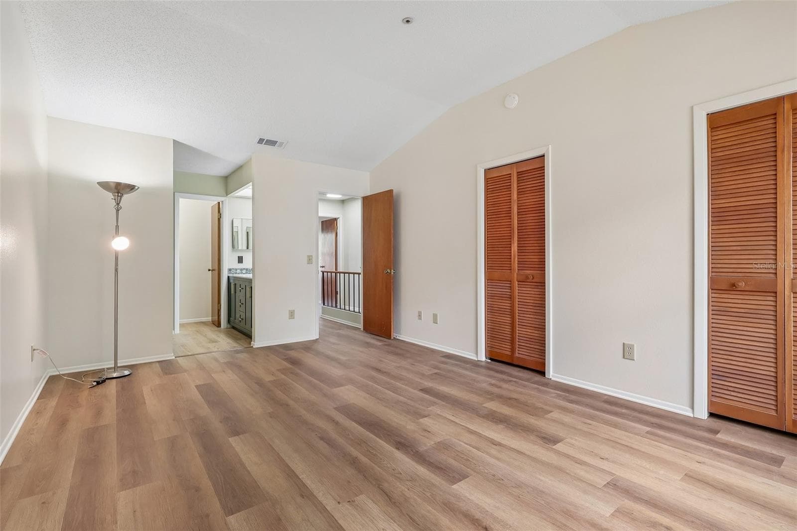 626 NORTHBRIDGE DRIVE — photo 27 of 38
