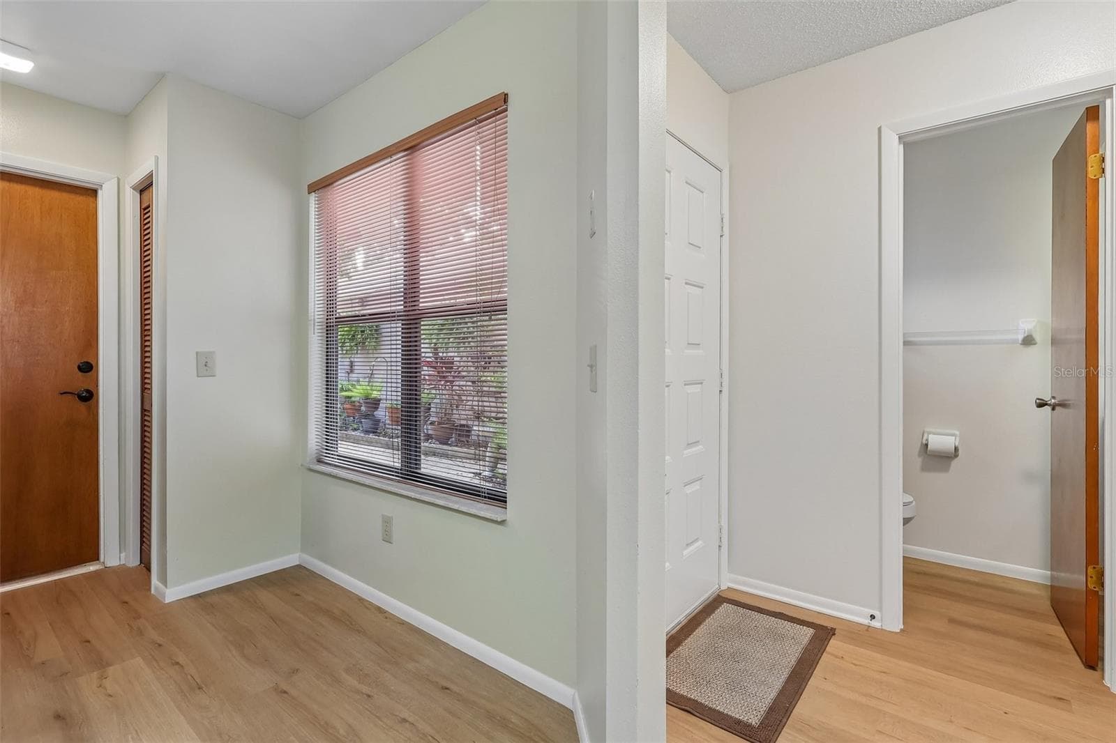 626 NORTHBRIDGE DRIVE — photo 16 of 38