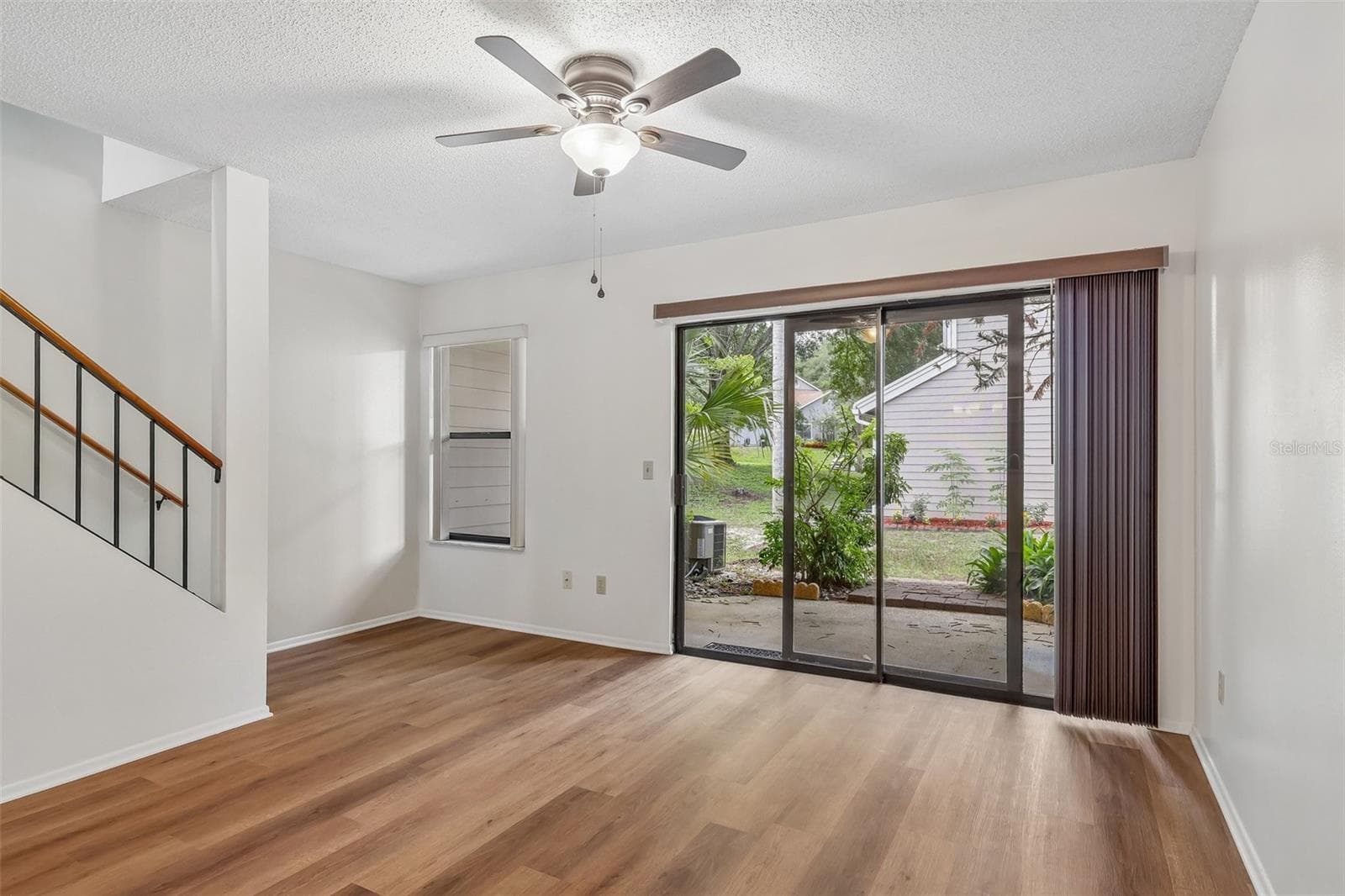 626 NORTHBRIDGE DRIVE — photo 10 of 38