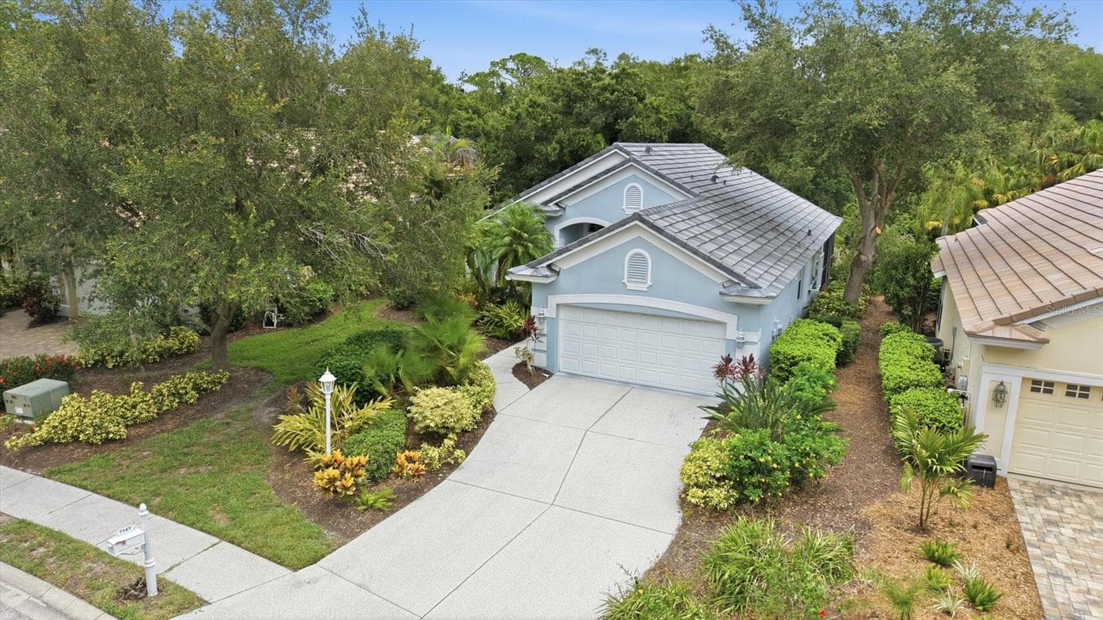 7147 PRESTWICK COURT — photo 2 of 50