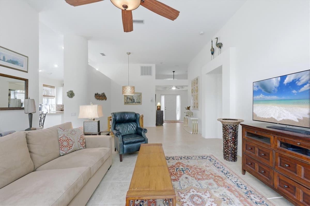 7147 PRESTWICK COURT — photo 10 of 56