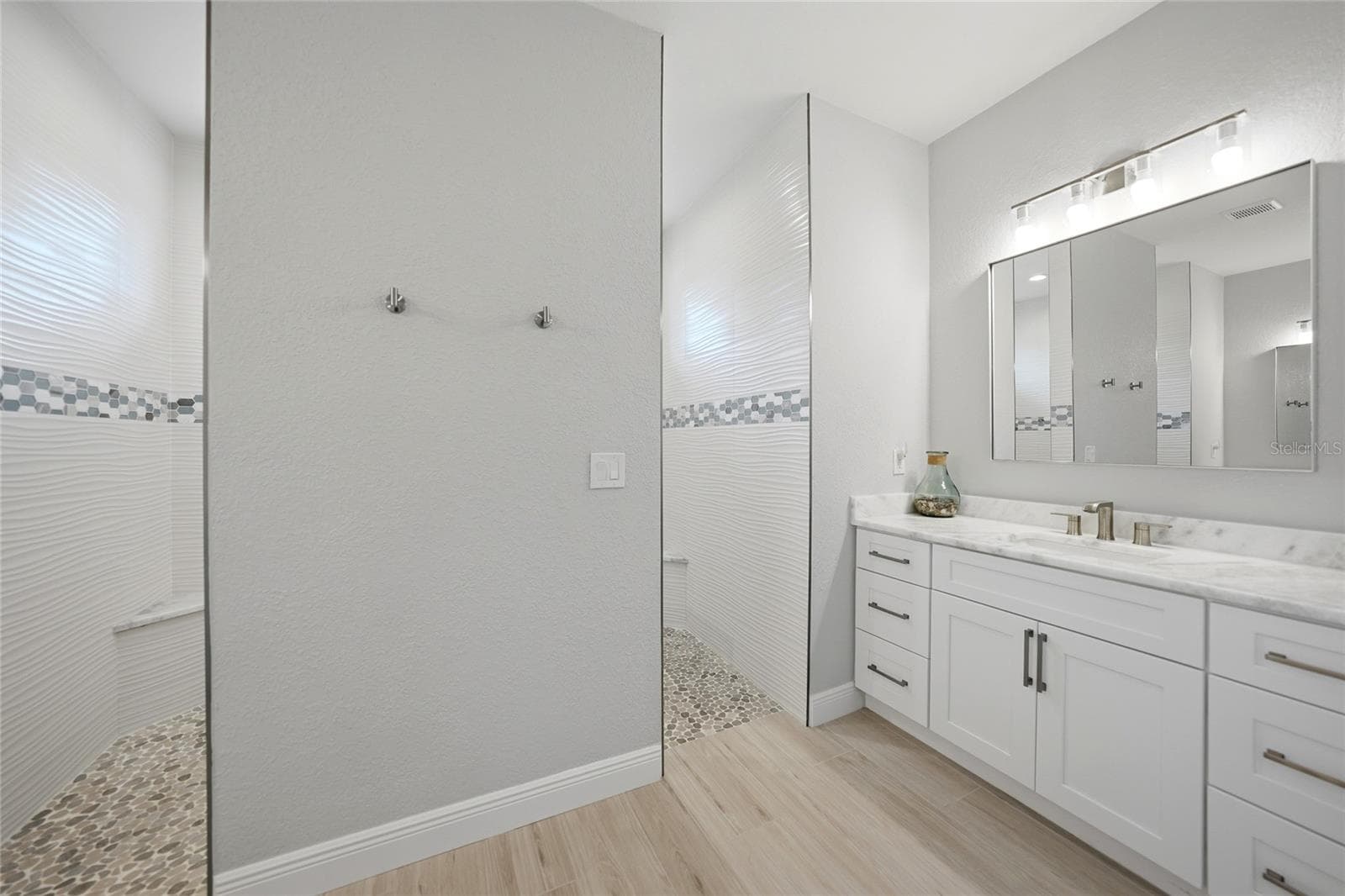 1411 LIGGETT CIRCLE — photo 26 of 59