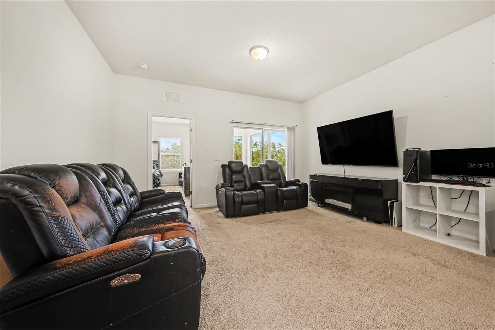 1006 COMMUTER DR — photo 4 of 23