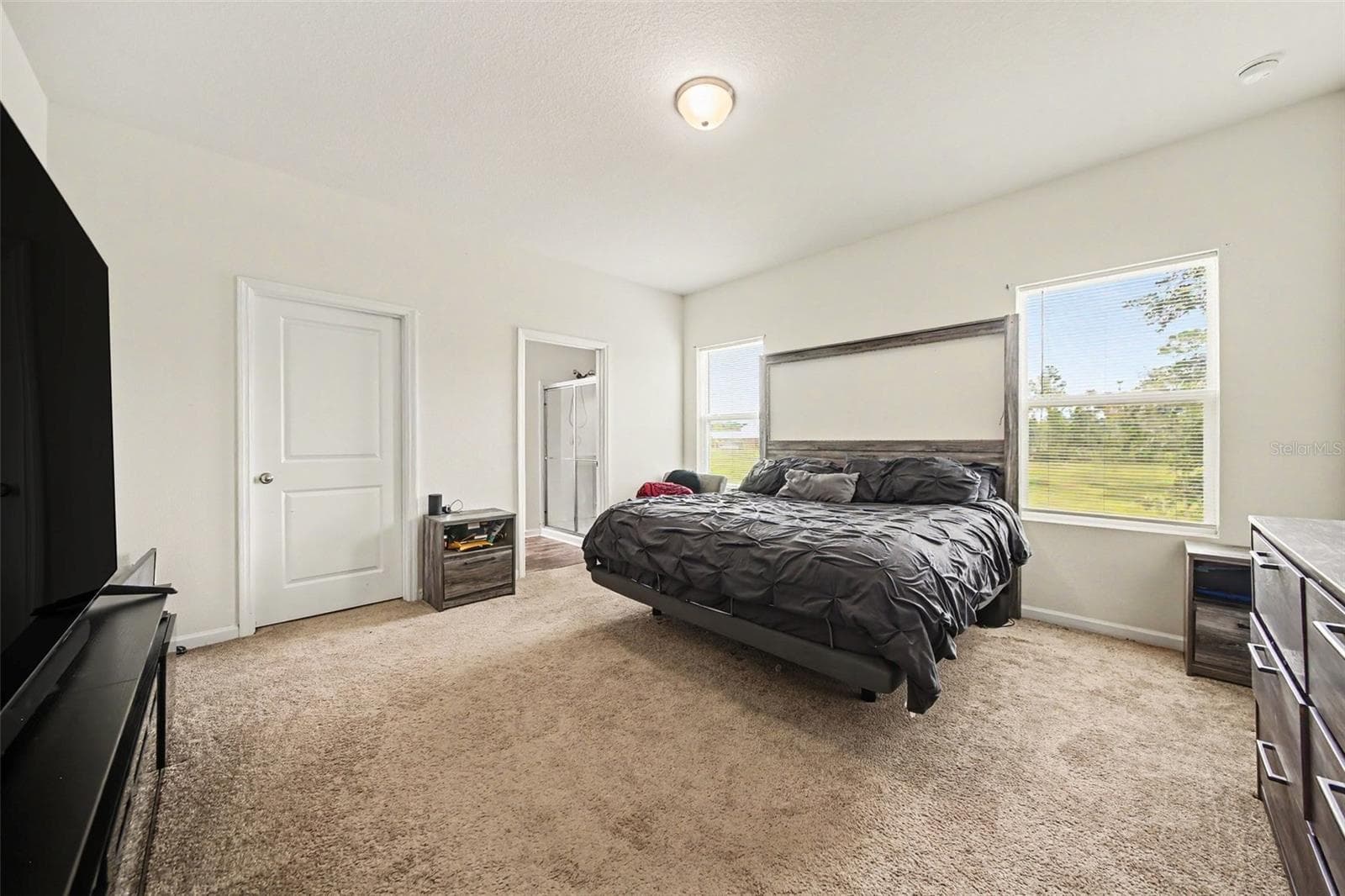 1006 COMMUTER DR — photo 13 of 23