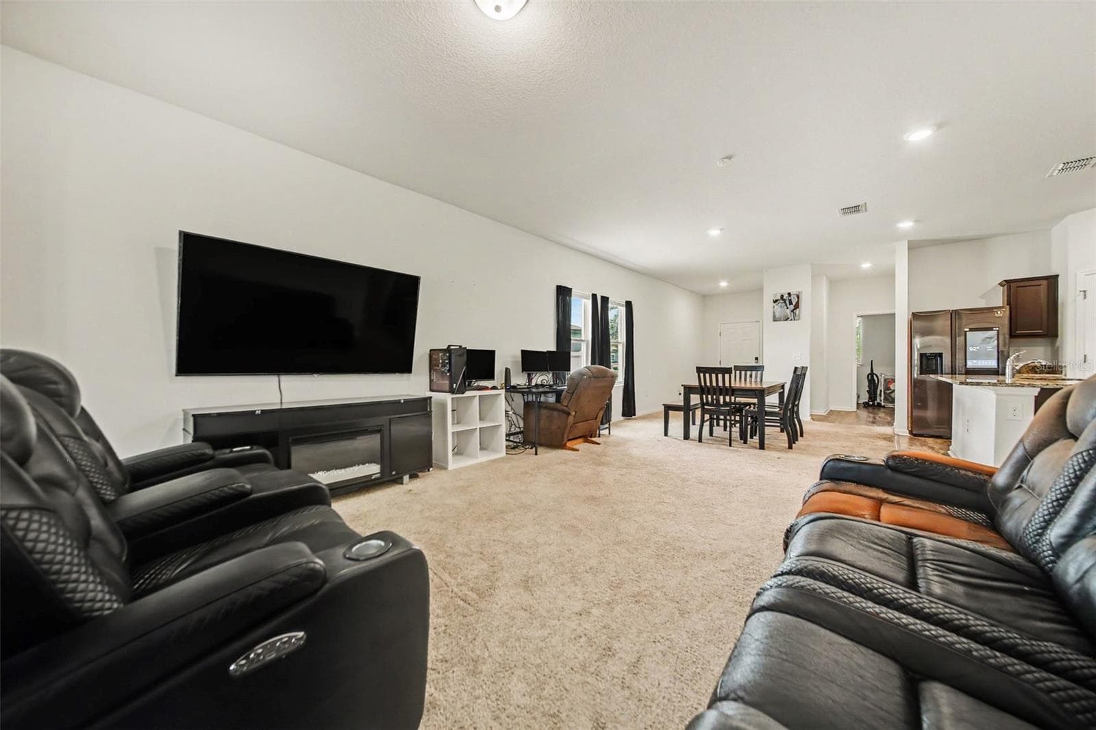 1006 COMMUTER DR — photo 5 of 23