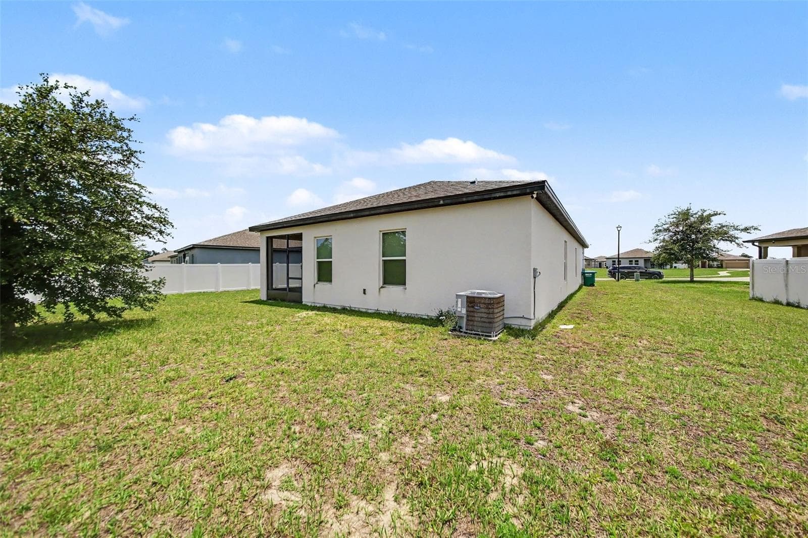 1006 COMMUTER DR — photo 20 of 23