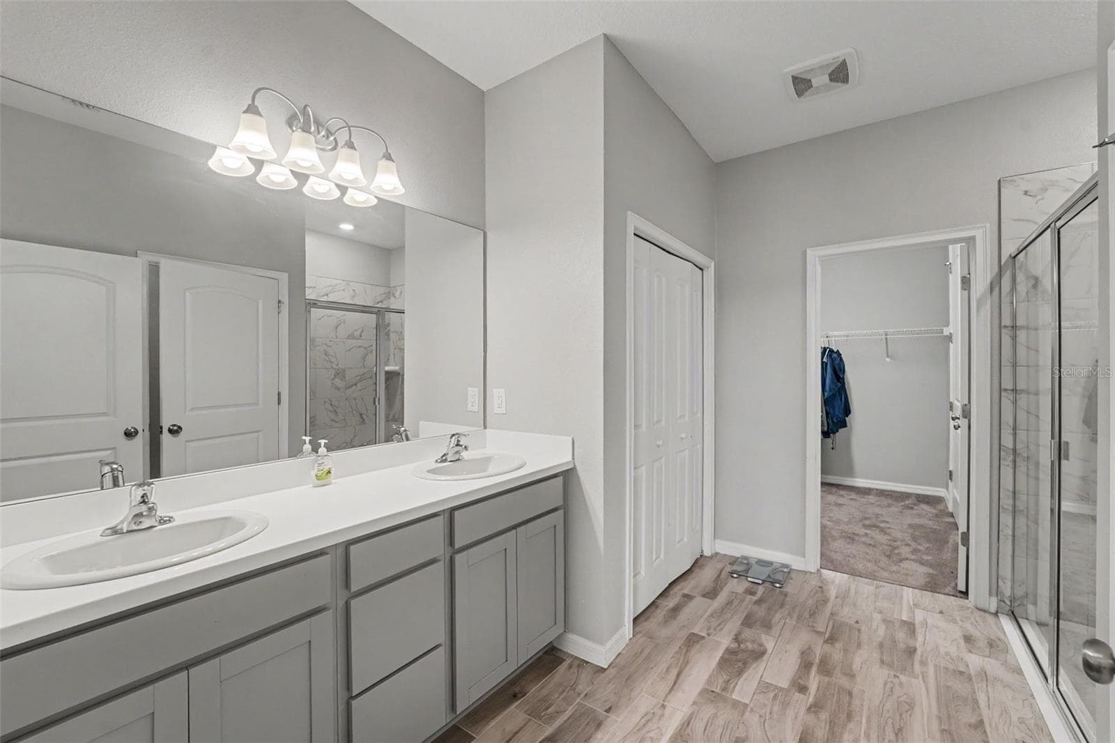 13968 NESBIT COURT — photo 9 of 19