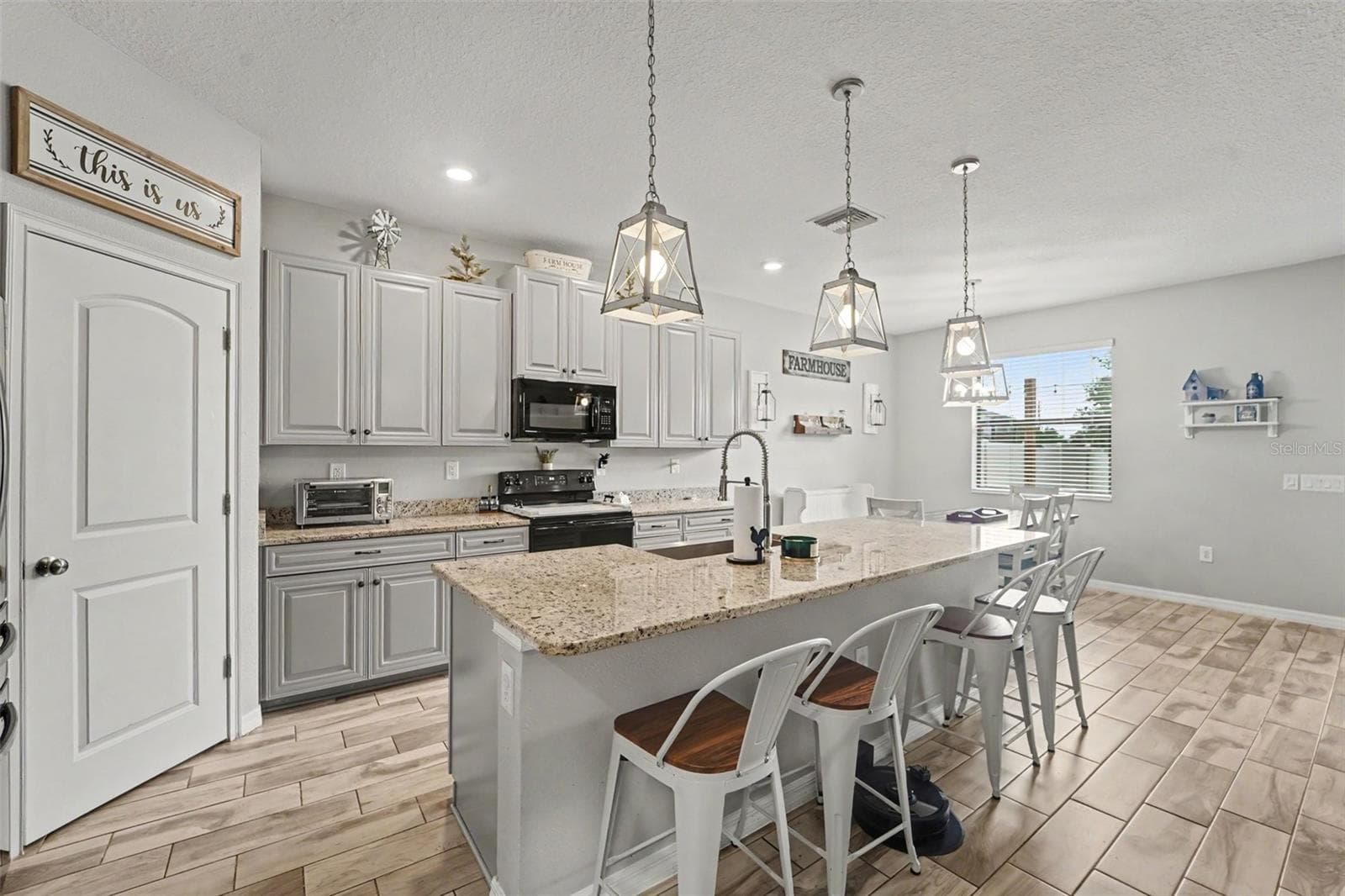 13968 NESBIT COURT — photo 3 of 19