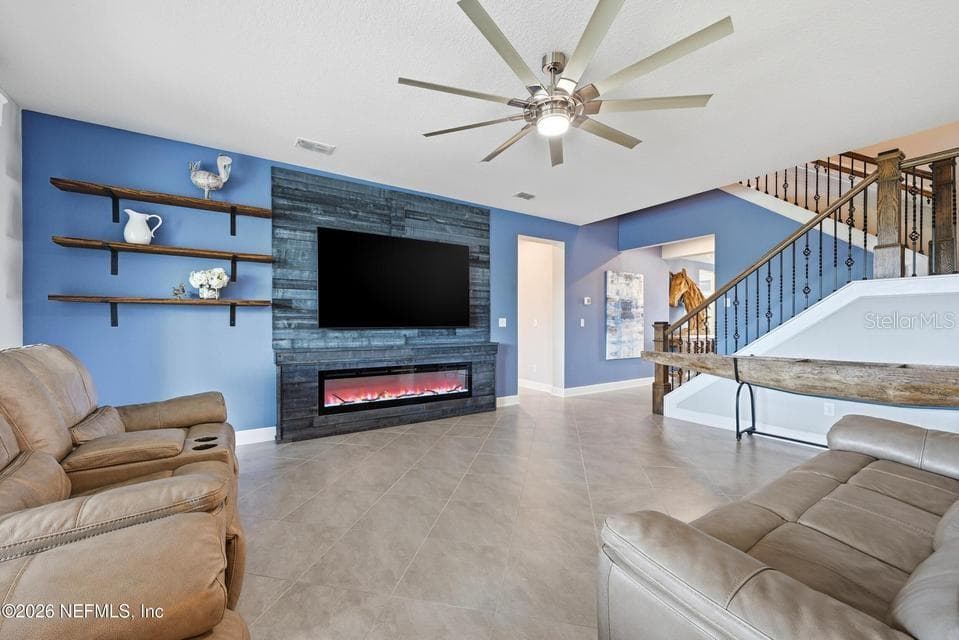 128 WINDWALKER DRIVE — photo 14 of 91