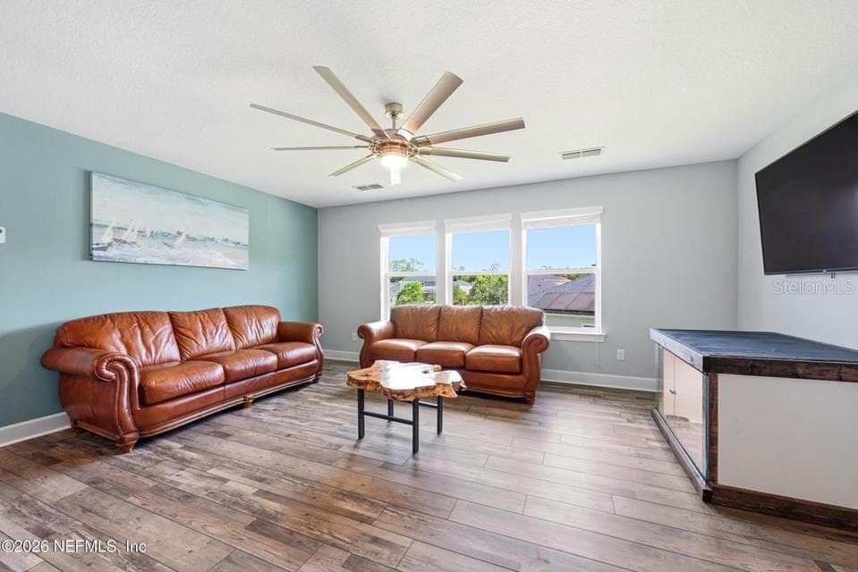 128 WINDWALKER DRIVE — photo 36 of 91