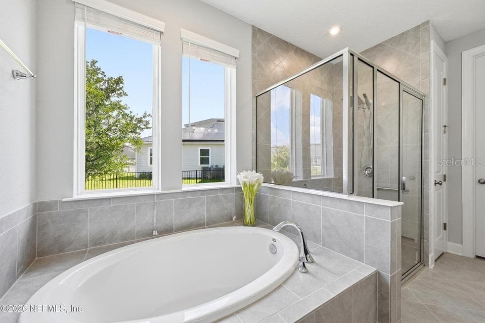 128 WINDWALKER DRIVE — photo 30 of 91