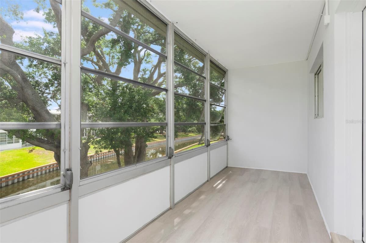 8221 112TH STREET — photo 16 of 22