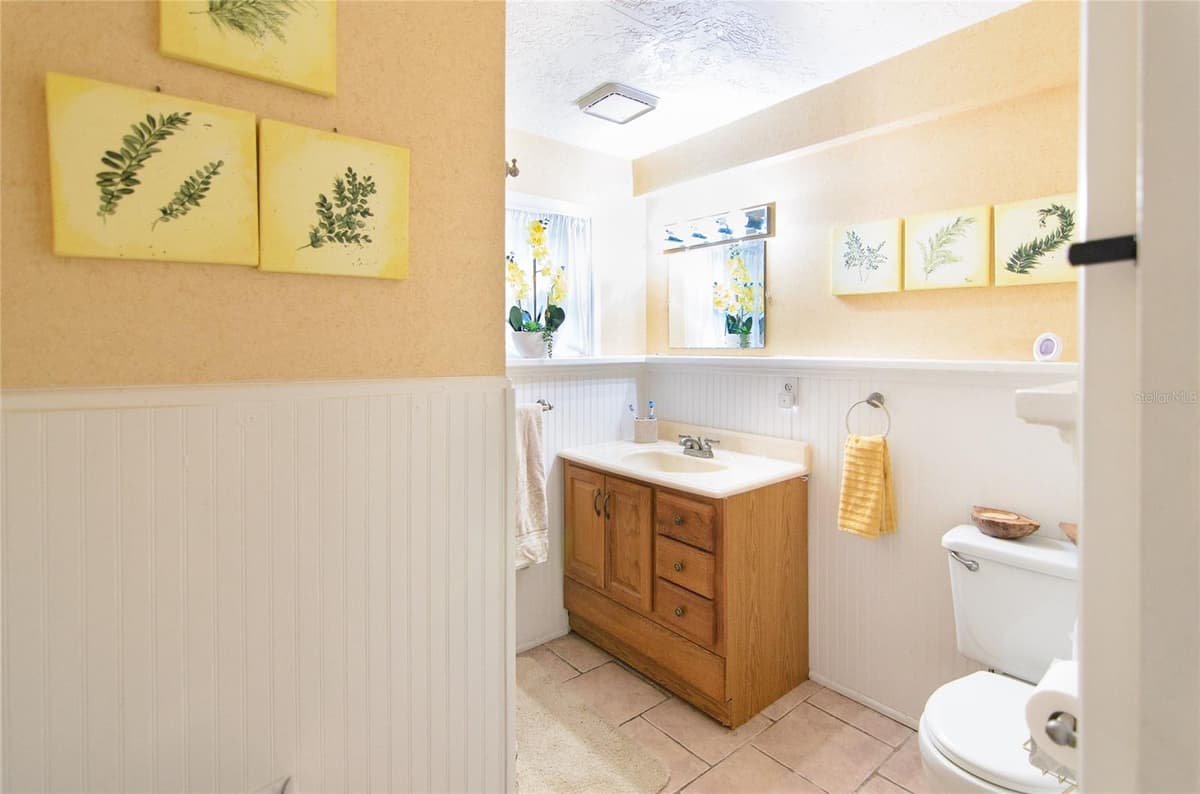 257 DESOTO AVENUE — photo 16 of 25