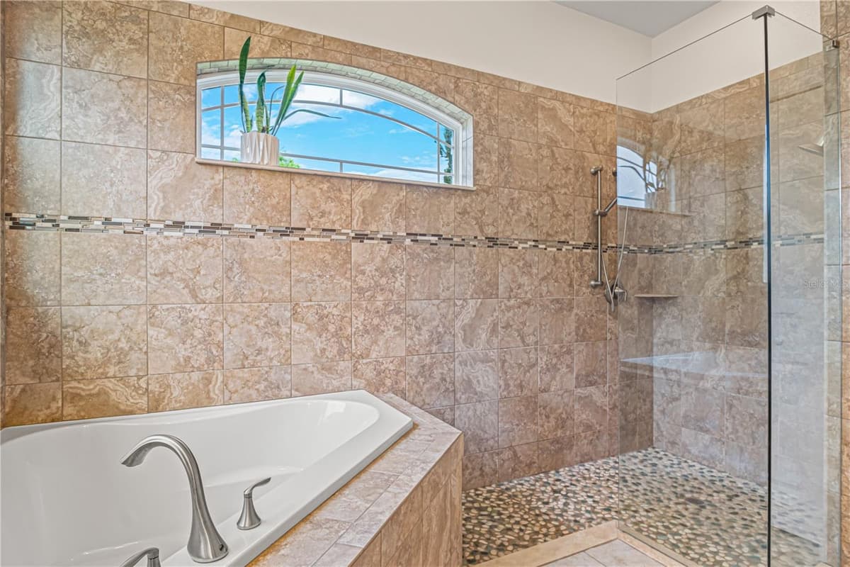 2938 SERENO POINTE DRIVE — photo 19 of 60