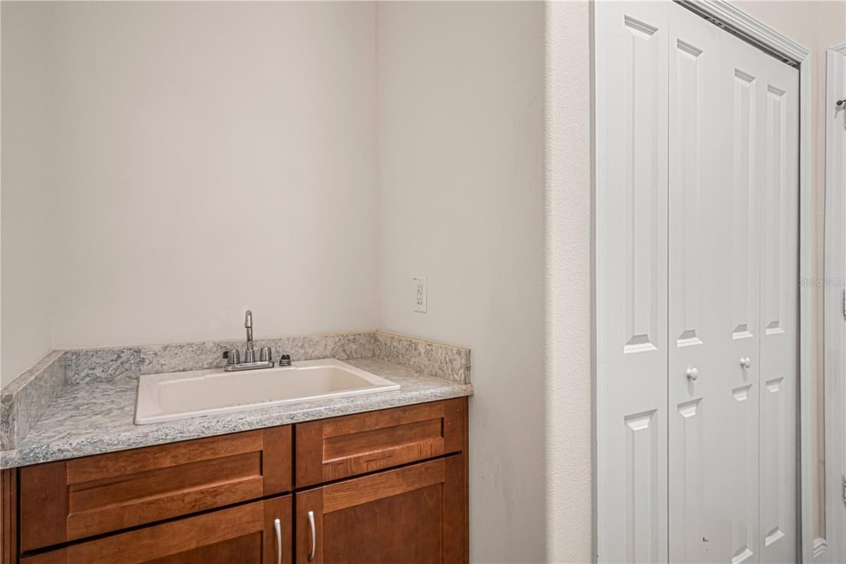 2938 SERENO POINTE DRIVE — photo 12 of 60