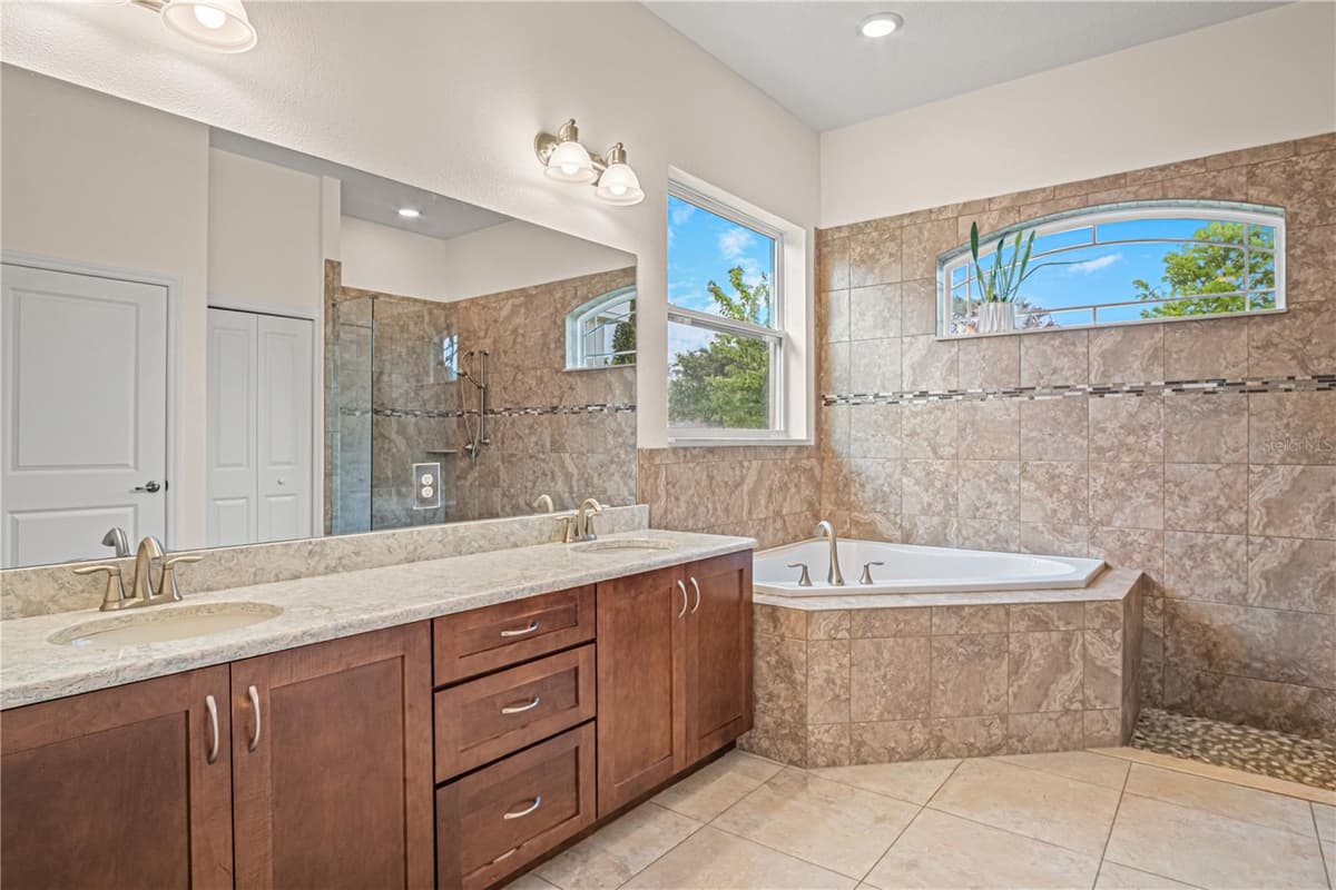2938 SERENO POINTE DRIVE — photo 17 of 60