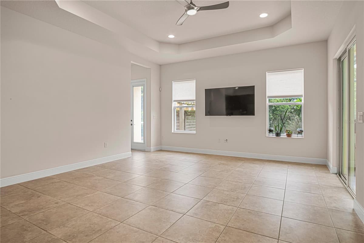 2938 SERENO POINTE DRIVE — photo 4 of 60