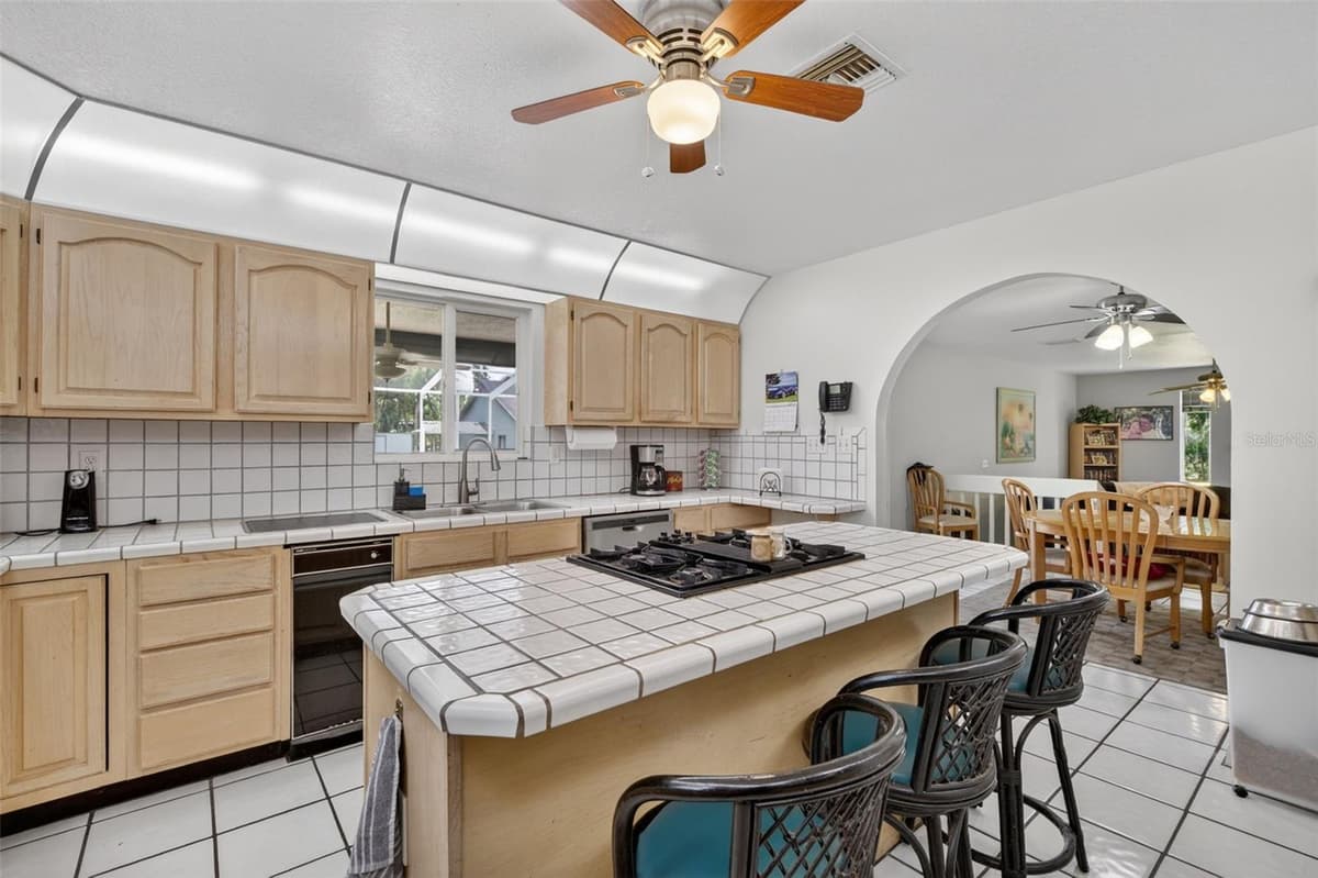 3247 DALHI STREET — photo 15 of 53