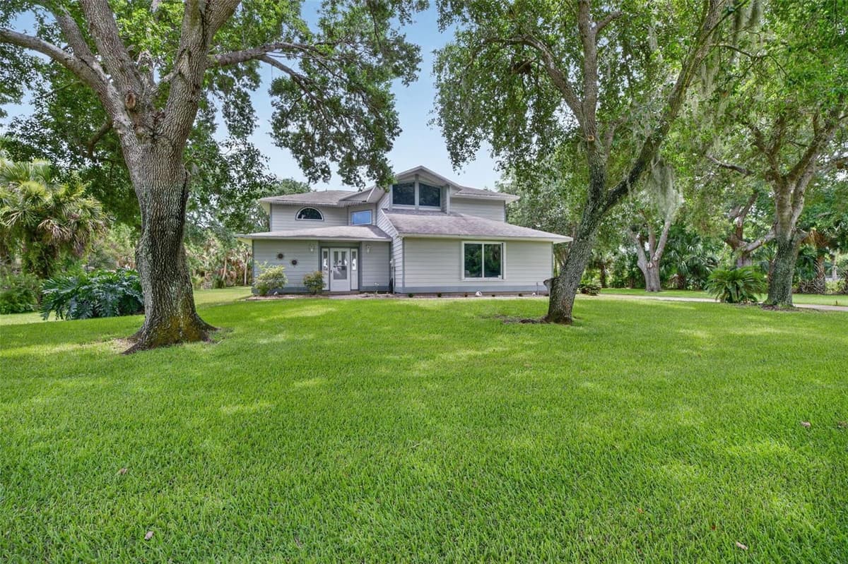 3247 DALHI STREET — photo 4 of 53