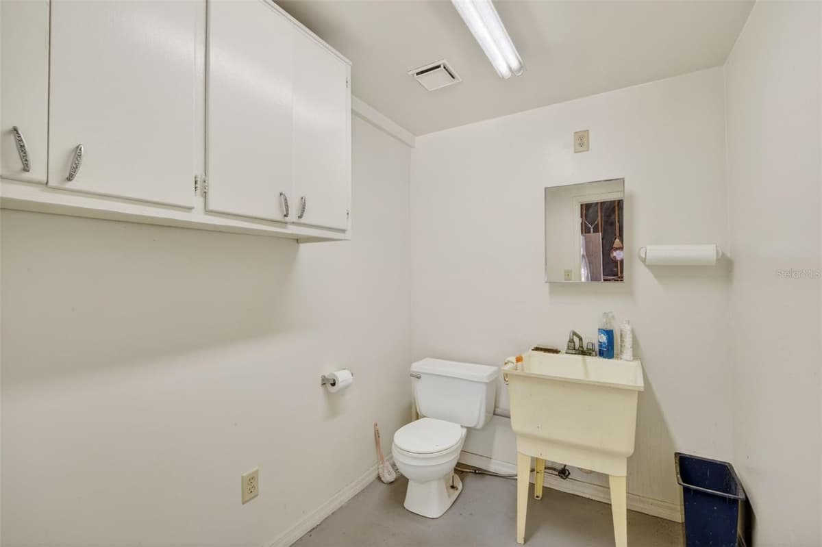 3247 DALHI STREET — photo 36 of 53