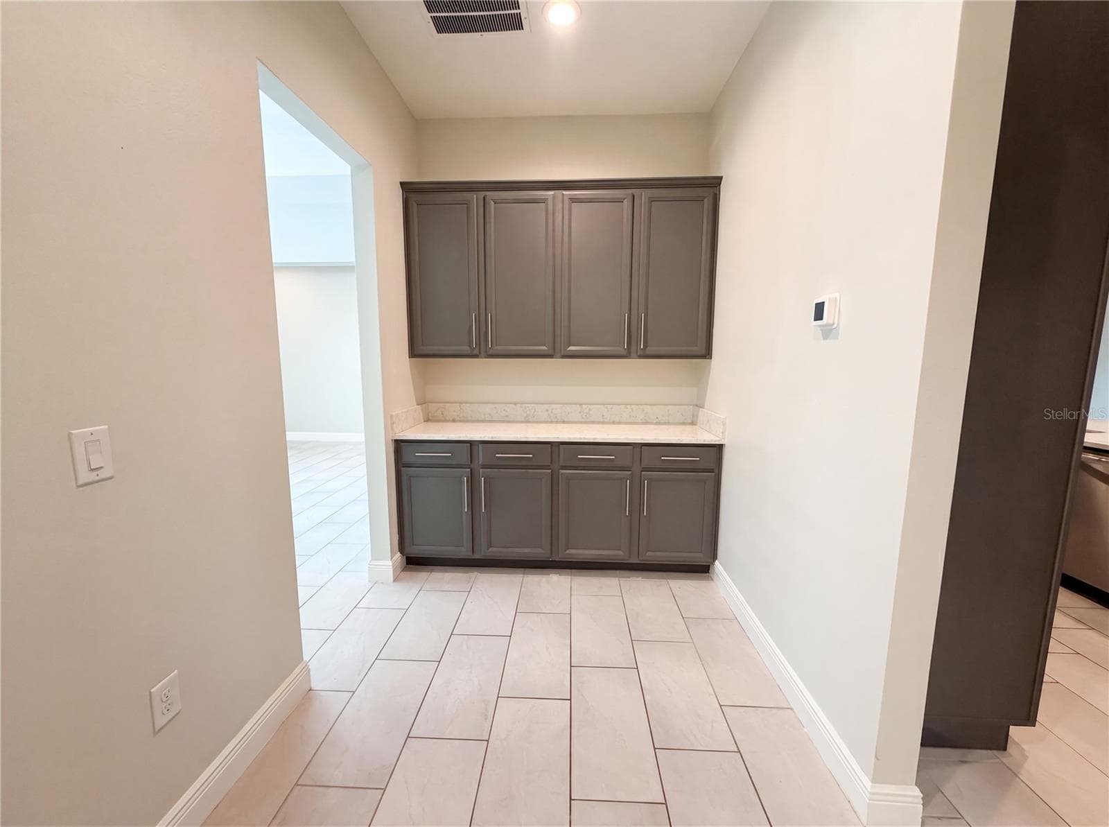 432 NOWELL LOOP — photo 10 of 27