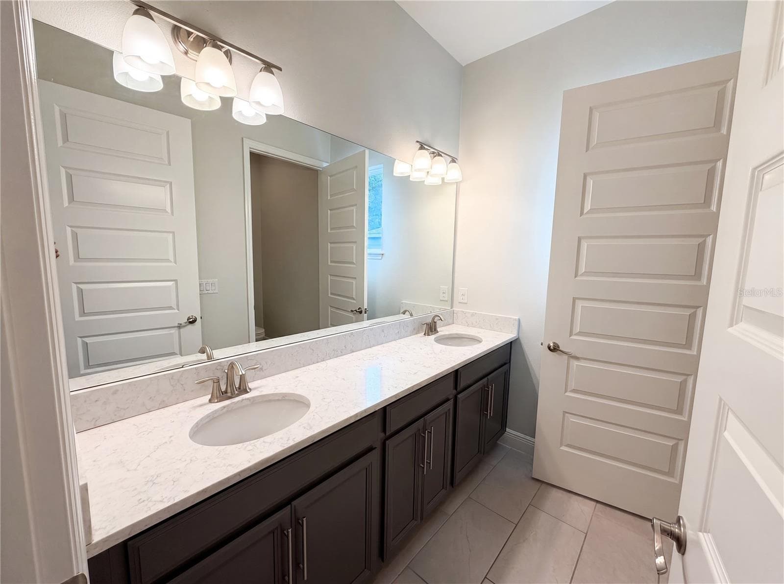 432 NOWELL LOOP — photo 12 of 27