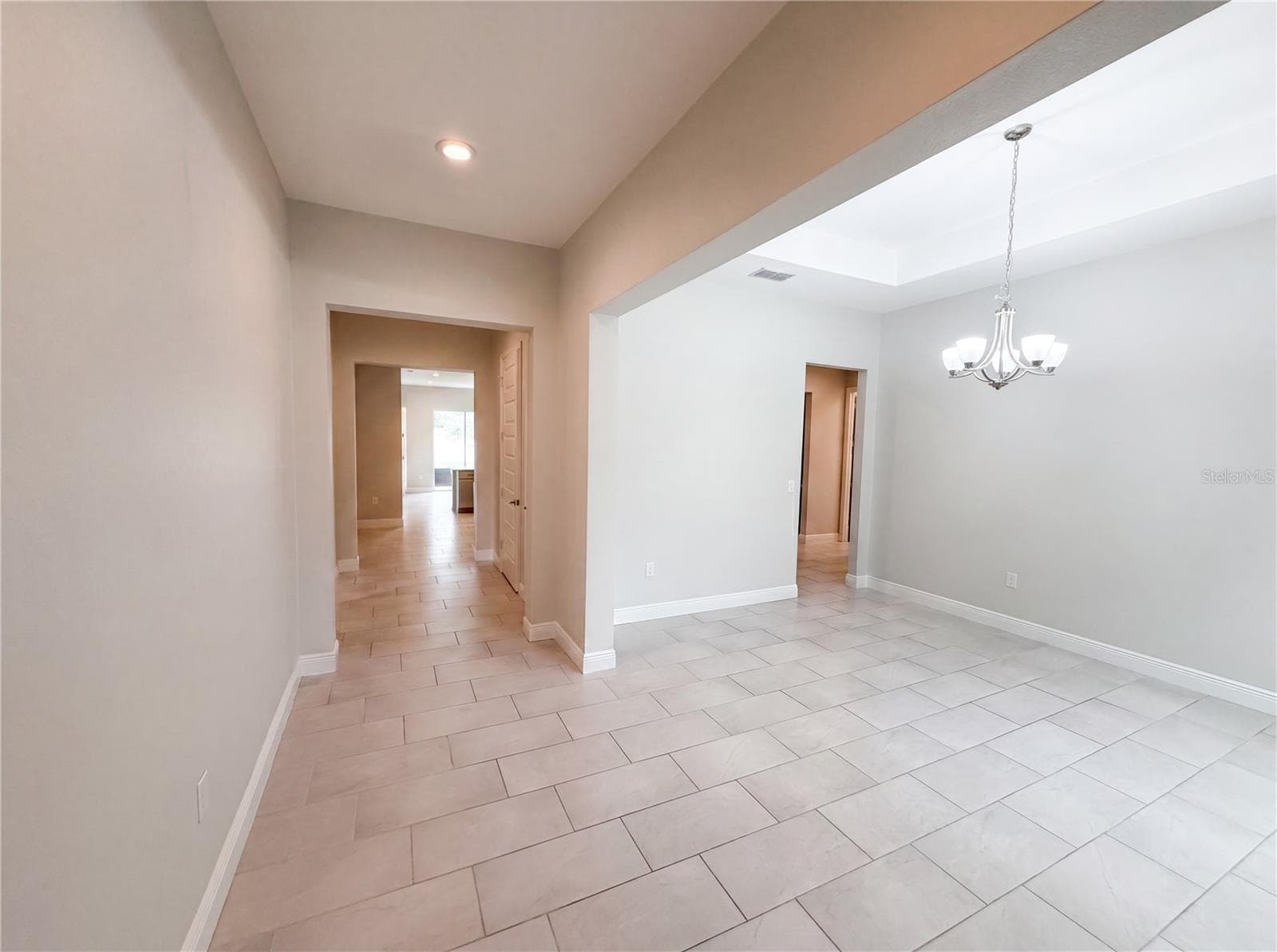 432 NOWELL LOOP — photo 7 of 27