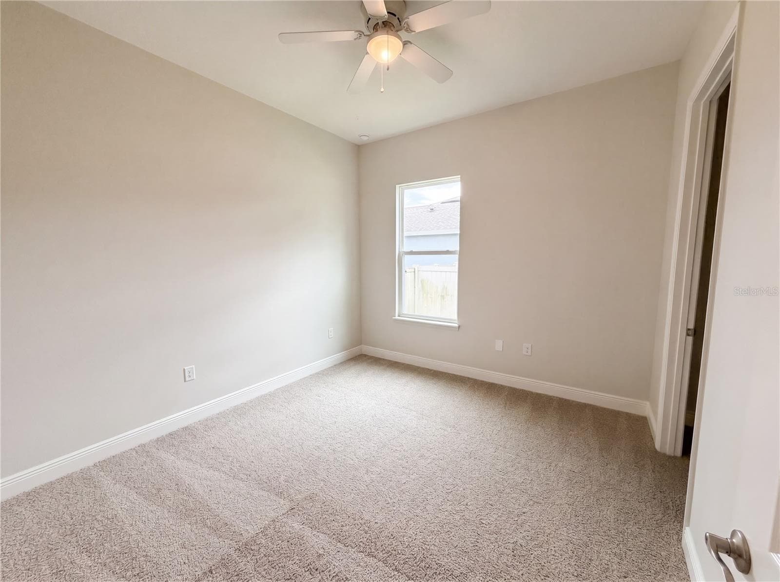 432 NOWELL LOOP — photo 17 of 27