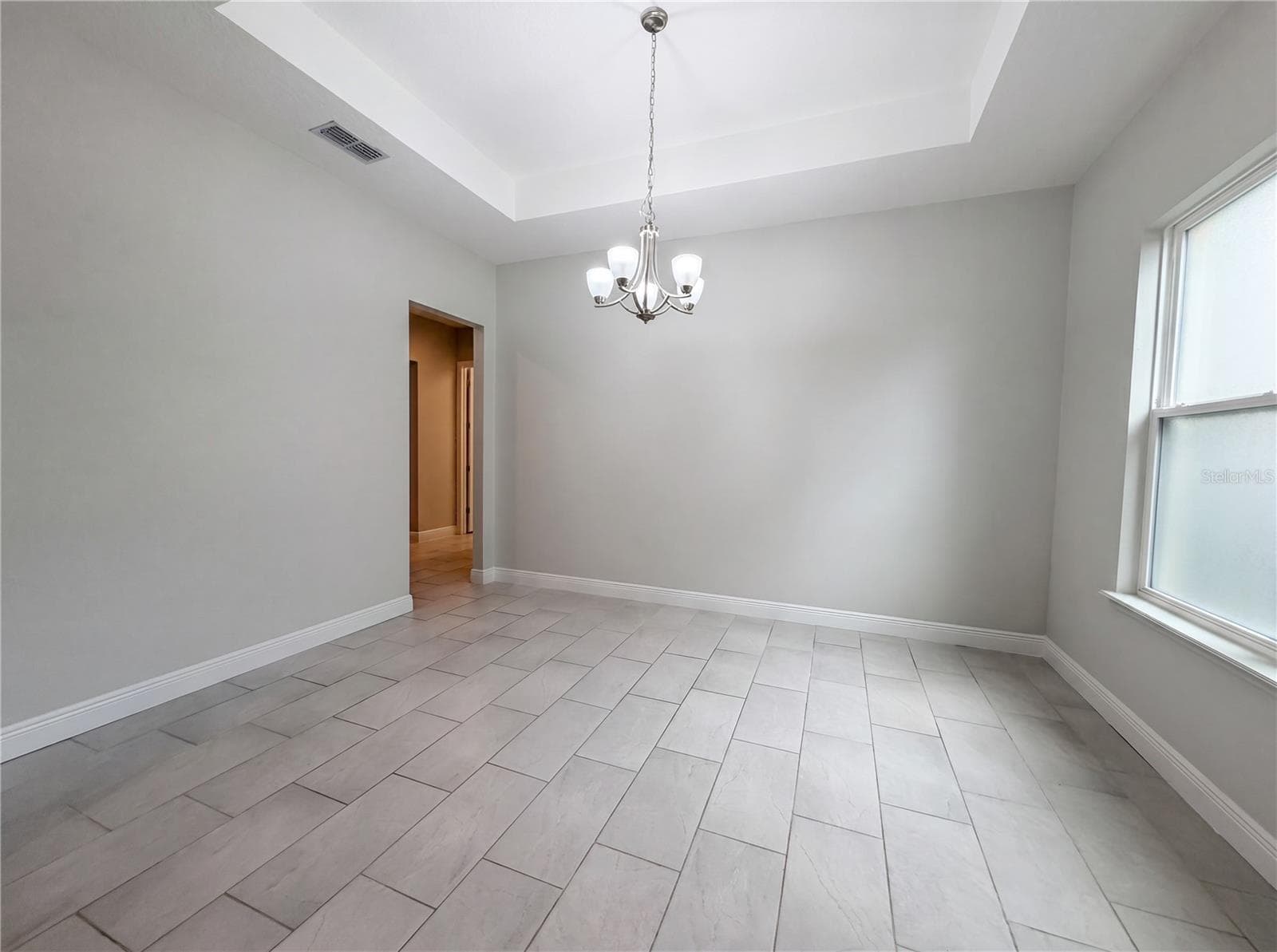 432 NOWELL LOOP — photo 8 of 27